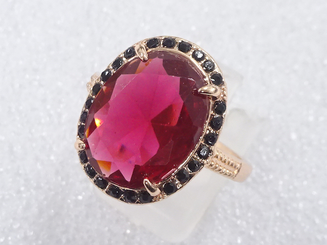 JAPANESE KIMONO / ANTIQUE COLORED STONE RING (SIZE 22)